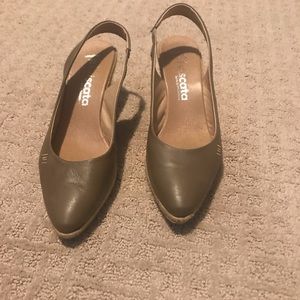 Viscata sling back wedges